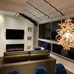 Gaudi Loft Design - Luxo Capivari